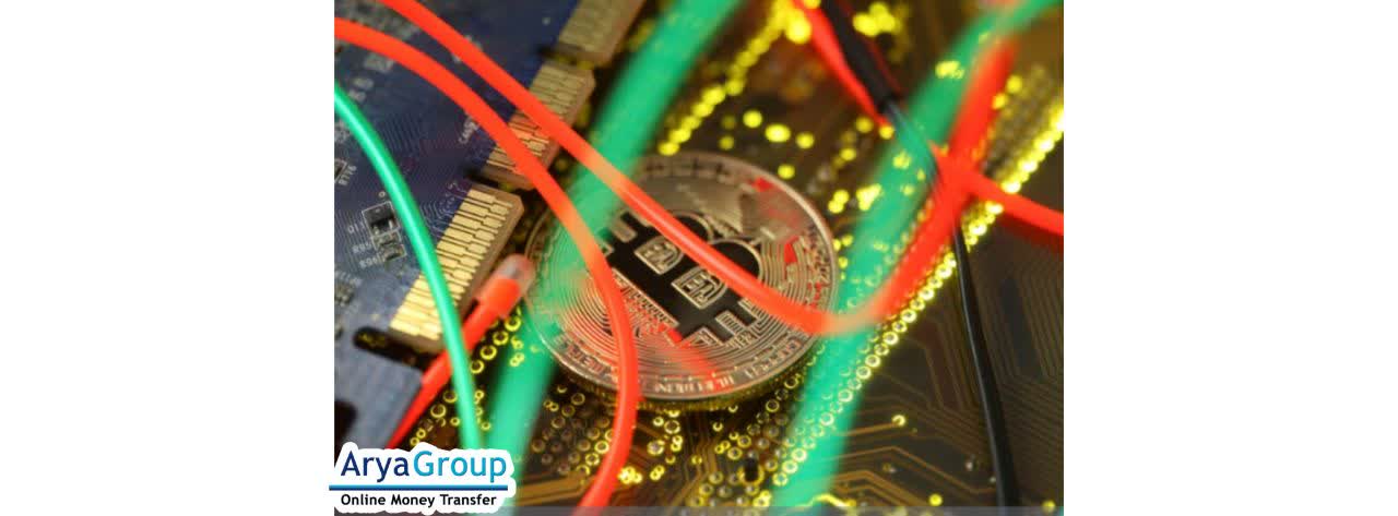 Bitcoin Holds Steady Amid Global Risks